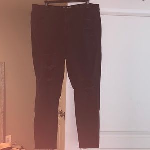 Never worn black no boundaries skinny jeans